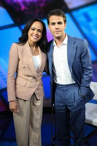 LINSEY DAVIS, PAUL WESLEY