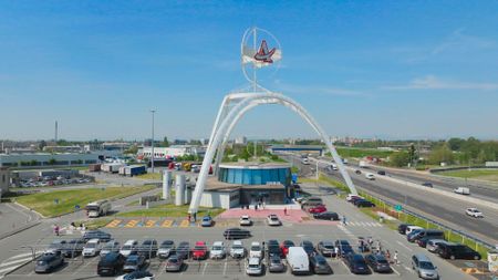 The historic Autogrill Villoresi Ovest, an icon of Italian design.   (credit: National Geographic)