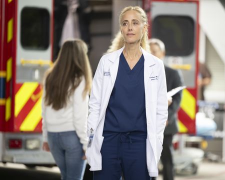 KIM RAVER