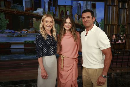 KELLY RIPA, OLIVIA HOLT, MARK CONSUELOS
