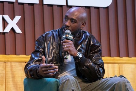 MORRIS CHESTNUT