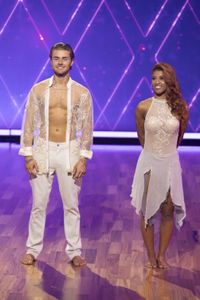 ERIK, SELENA
