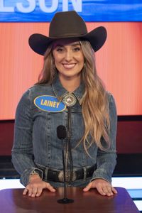 LAINEY WILSON