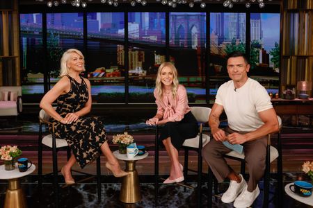 HANNAH WADDINGHAM, KELLY RIPA, MARK CONSUELOS
