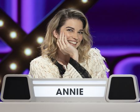 ANNIE MURPHY