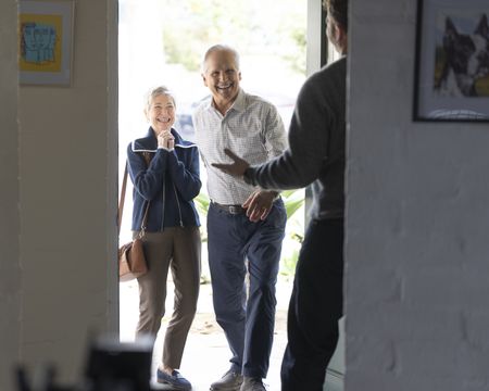 DEE WALLACE, GREGORY HARRISON