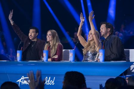 LIONEL RICHIE, CARRIE UNDERWOOD, NIKKI GLASER, LUKE BRYAN
