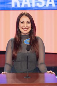 ITALIA ALMENDAREZ
