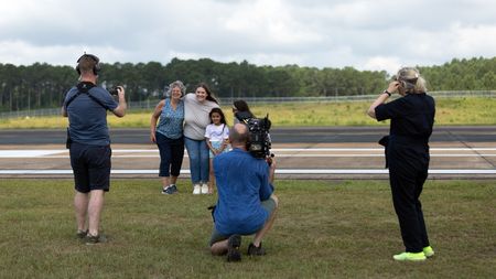 Director Chris Parkin, Jo Anne Nissly, Merrianne Nissly, Ariella Nissly, Camera Charlie Laing, showrunner Karen Edwards on family day. (Credit: National Geographic/Freddie Claire)