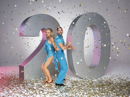 ELAINE HENDRIX, ALAN BERSTEN