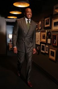 EARVIN “MAGIC” JOHNSON