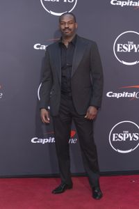 JON JONES