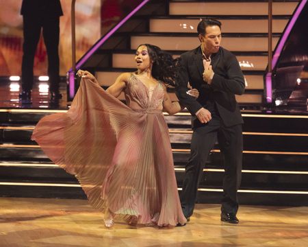 JORDAN CHILES, APOLO OHNO