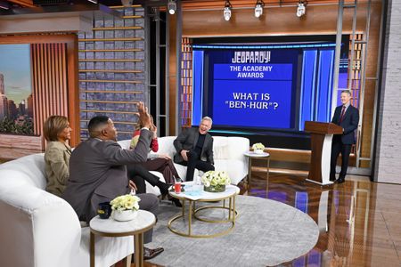 ROBIN ROBERTS, MICHAEL STRAHAN, SAM CHAMPION, KEN JENNINGS