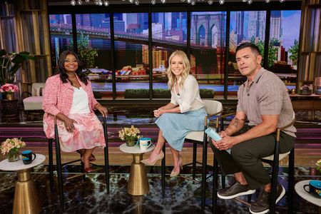 OCTAVIA SPENCER, KELLY RIPA, MARK CONSUELOS