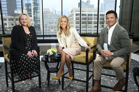 ELISABETH MOSS, KELLY RIPA, MARK CONSUELOS
