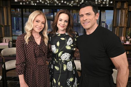 KELLY RIPA, KIMBERLY WILLIAMS-PAISLEY, MARK CONSUELOS