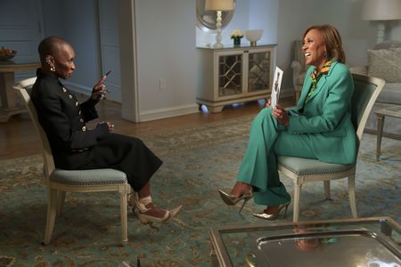 CYNTHIA ERIVO , ROBIN ROBERTS 