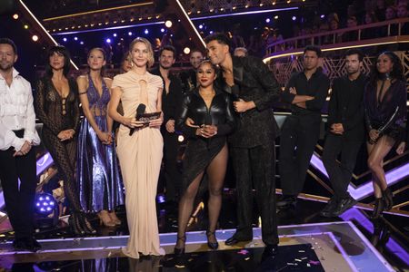 PASHA PASHKOV, JENNA JOHNSON, ALIX EARLE, JULIANNE HOUGH, GLEB SAVCHENKO, JORDAN CHILES, EZRA SOSA, BRANDON ARMSTRONG, JAN RAVNIK, BRITT STEWART 