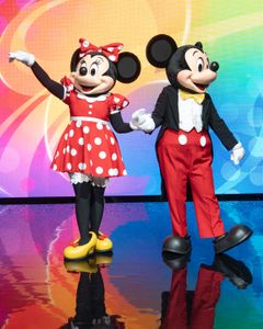 MINNIE MOUSE, MICKEY MOUSE