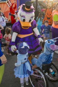 DAISY DUCK