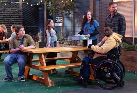 MAXWELL SIMKINS, BARRETT MARGOLIS, KAT DENNINGS, SEANN WILLIAM SCOTT, DARYL "CHILL" MITCHELL