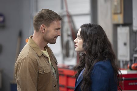 SEANN WILLIAM SCOTT, KAT DENNINGS
