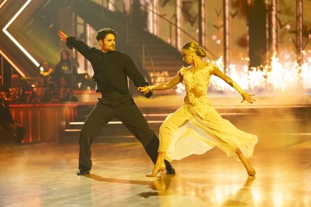 DYLAN EFRON, DANIELLA KARAGACH