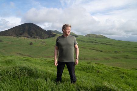 Gordon Ramsay in Hawaii. (National Geographic/Justin Mandel)