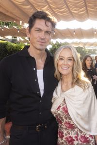 STEVE HOWEY, KAREY BURKE (PRESIDENT, 20TH TV)