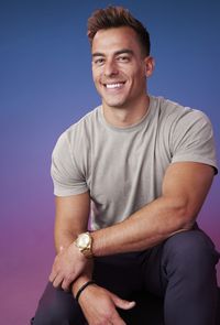 Bio profile offAaron  