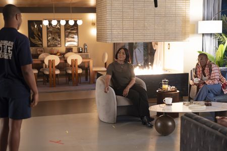 ANGELA BASSETT, AISHA HINDS