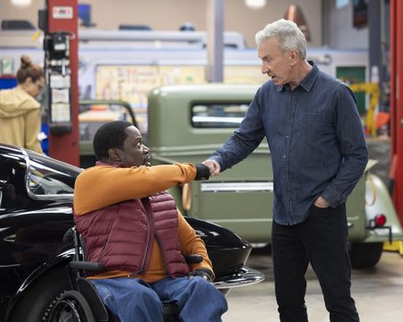 DARYL "CHILL" MITCHELL, TIM ALLEN