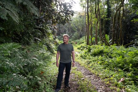 Gordon Ramsay in Hawaii. (National Geographic/Justin Mandel)