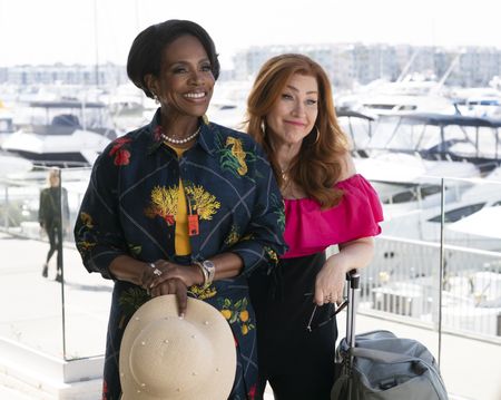 SHERYL LEE RALPH, LISA ANN WALTER