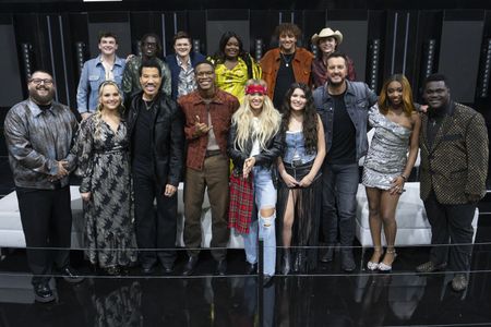 TOP: SLATER NALLEY, JAMAL ROBERTS, JOSH KING, KOLBI JORDAN, FILO, JOHN FOSTER
BOTTOM: CHÉ, BREANNA NIX, LIONEL RICHIE, THUNDERSTORM ARTIS, CARRIE UNDERWOOD, MATTIE PRUITT, LUKE BRYAN, GABBY SAMONE, CANAAN JAMES HILL