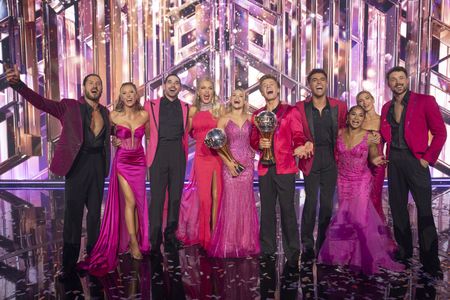 VALENTIN CHMERKOVSKIY, ALIX EARLE, ALAN BERSTEN, ELAINE HENDRIX, WITNEY CARSON, ROBERT IRWIN, EZRA SOSA, JORDAN CHILES, DANIELLA KARAGACH, DYLAN EFRON