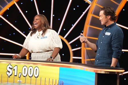 RETTA, OLIVER HUDSON