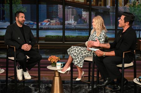 KAL PENN, KELLY RIPA, MARK CONSUELOS