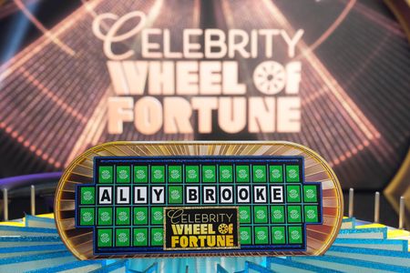 CELEBRITY WHEEL OF FORTUNE