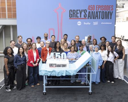 TOP: CHRIS CARMACK, JASON GEORGE, NIKO TERHO, TREVOR JACKSON, HARRY SHUM JR., KIM RAVER, ANTHONY HILL, CAMILLA LUDDINGTON, KEVIN MCKIDD, LINDA KLEIN (CO-EXECUTIVE PRODUCER), JAMES PICKENS JR., JAMES E. WILLIAMS (LINE PRODUCER)
BOTTOM: JAICY ELLIOT, DEBBIE ALLEN, CHANDRA WILSON, ALEXIS FLOYD, KATHY C. AN