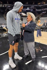 JOSH HART, GUILLERMO RODRIGUEZ