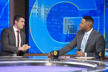 GIO BENITEZ, MICHAEL STRAHAN