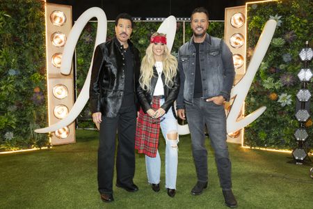 LIONEL RICHIE, CARRIE UNDERWOOD, LUKE BRYAN