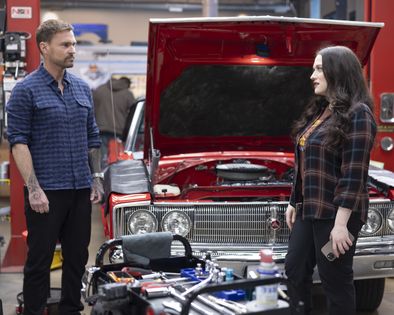 SEANN WILLIAM SCOTT, KAT DENNINGS