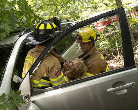 AMANDA CARLIN, HUNTER MCVEY