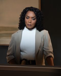 ANGELA BASSETT