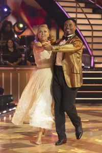 ELAINE HENDRIX, RASHAD JENNINGS