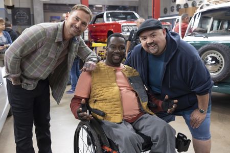 SEANN WILLIAM SCOTT, DARYL "CHILL" MITCHELL, GABRIEL IGLESIAS