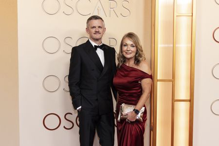 BEN ROBERTS, JAY HUNT